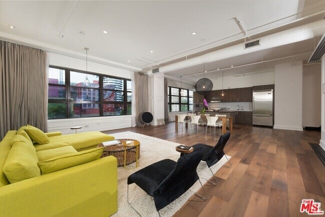 Building Photo - 1645 Vine St Unit 309 Rental