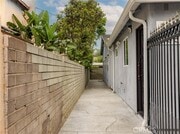 Photo - 18841 Collins St Townhome