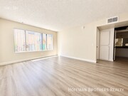 Photo - 9233 Van Nuys Blvd Unit 103