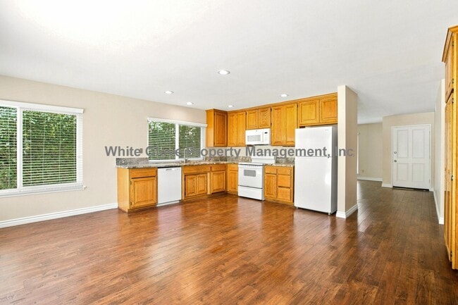 Photo - Charming Irvine 3 Bedroom Home with Vaulted Ceilings, Fireplace & Community Pool
