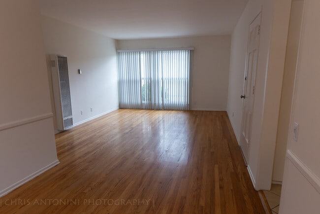 Living room - 11641 National Blvd Unit 6