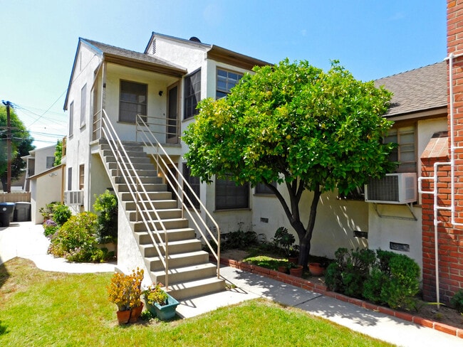 Photo - 813 N Verdugo Rd Unit 815 1/2 N Verdugo Rd