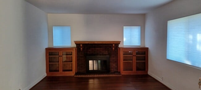 Photo - 214 E Stocker St