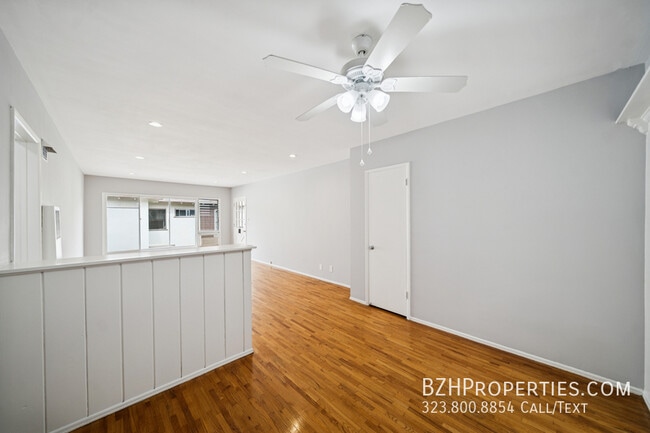 Photo - 5307 Vantage Ave Unit 6