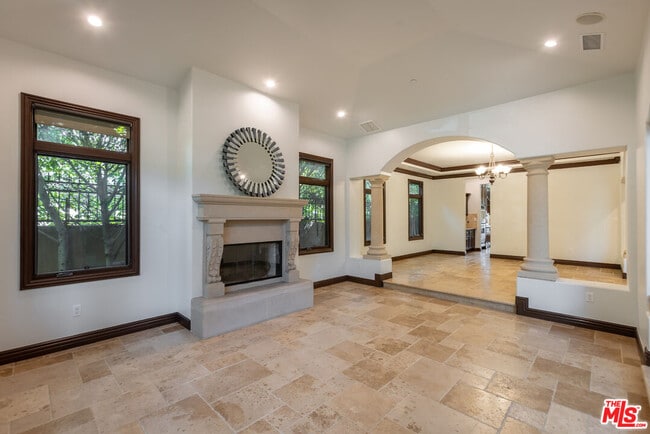 Photo - 120 S Almont Dr