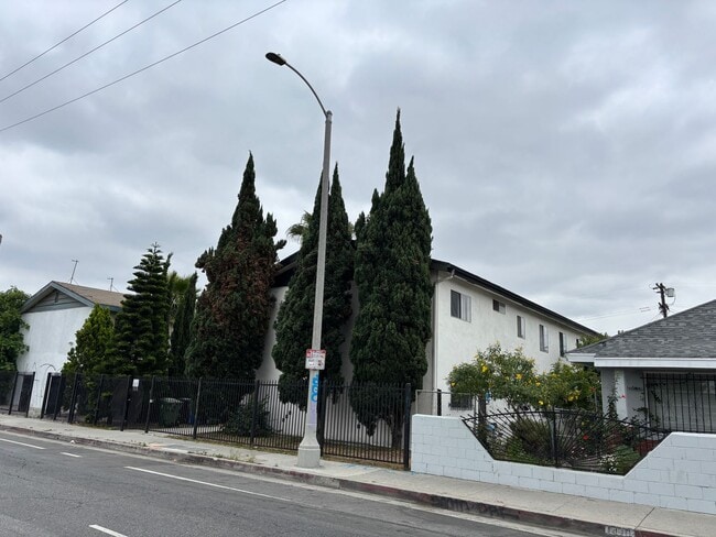 Building Photo - Esposition Blvd Unit 3