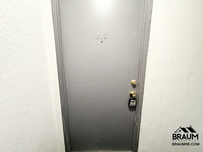 Photo - 11007 Hartsook St Unit 213