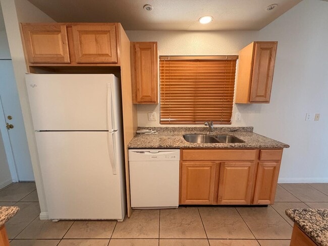 Photo - 74-118 Catalina Way - 74-118