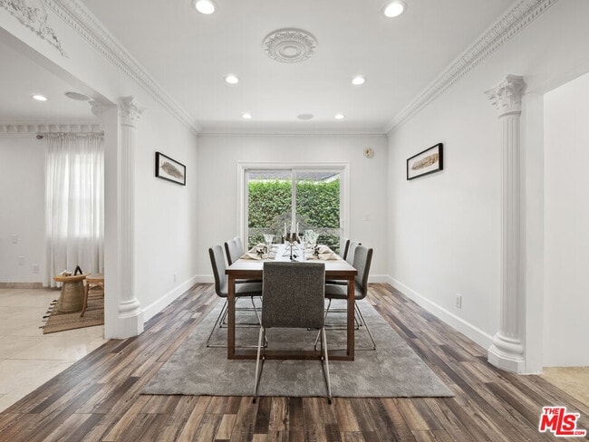 Photo - 482 S Sherbourne Dr