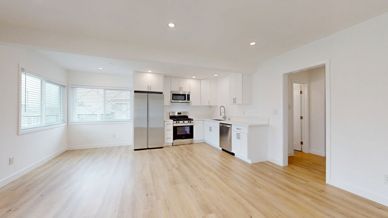 3D Tour - 5300 Lorna St.
