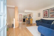 Photo - BEAUTIFUL 2 BEDROOM !!!!IN THE HEART OF LA... Unit 62