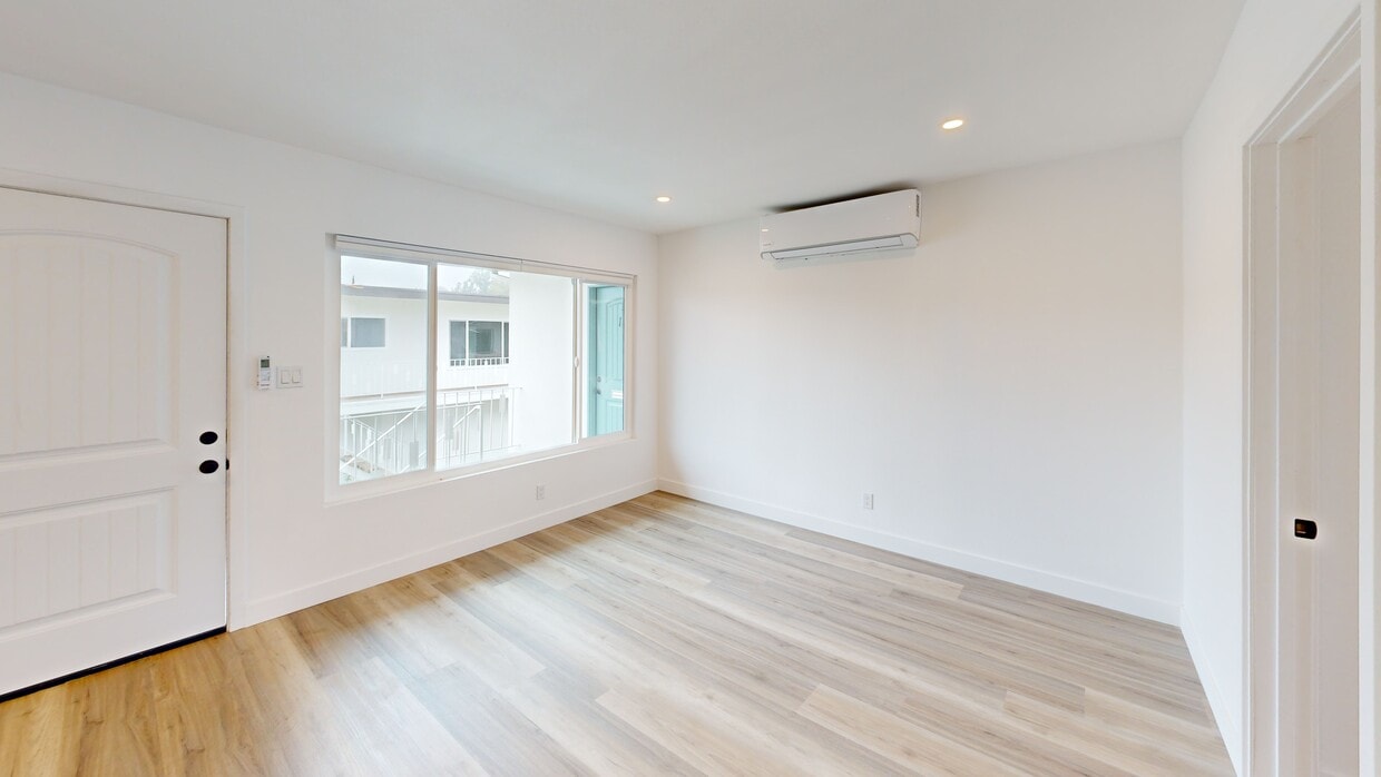 3D Tour - 399 Erbes Rd.