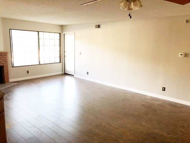 Photo - 2 bedroom 2 bathrooms Available NOW