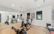 Photo - 540 Westmount Dr