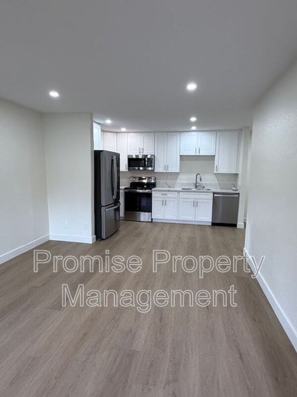 Photo - 1737 Bayview Heights Dr Unit #46