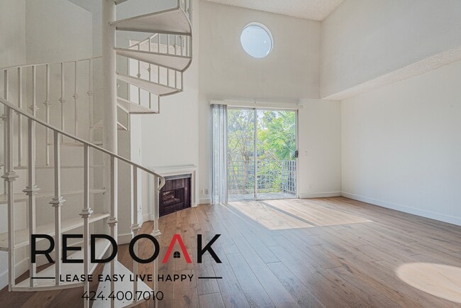 Photo - 884 Palm Ave Unit 303