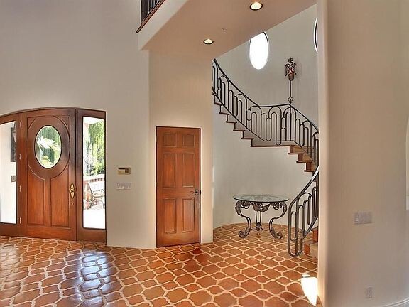 Photo - 1487 Pathfinder Ave