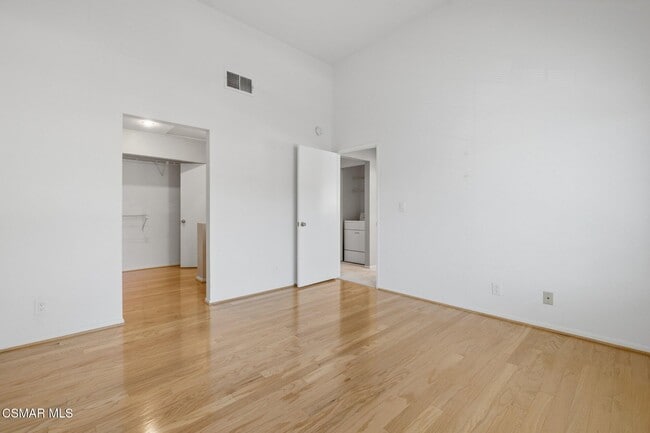 Photo - 4240 Lost Hills Rd