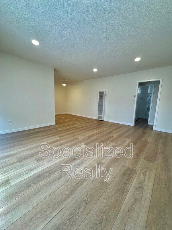 Photo - 504 Hill Dr Unit 13