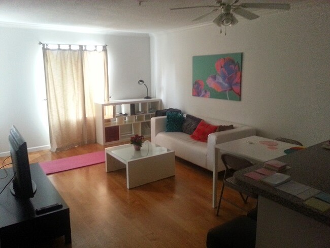 Building Photo - 3550 Lebon Dr Unit 6213 Rental