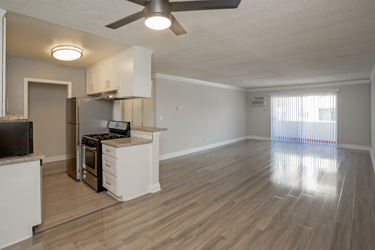 3D Tour - Rose Avenue Apartments