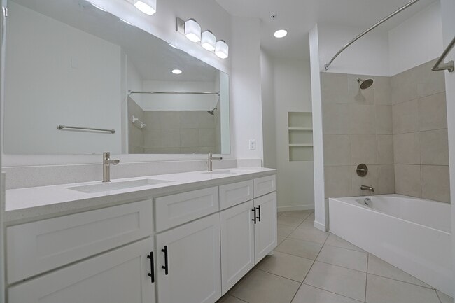 Photo - Vineyards at Paseo Del Sol