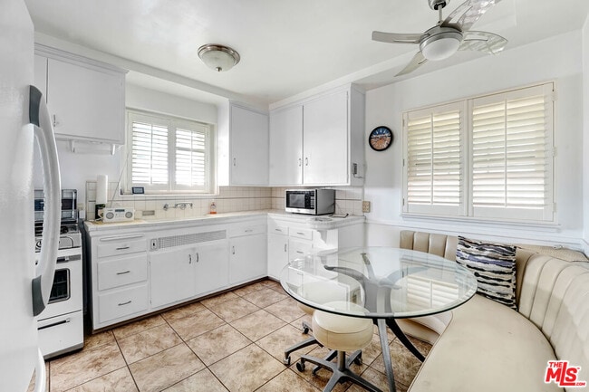 Photo - 1428 S Genesee Ave