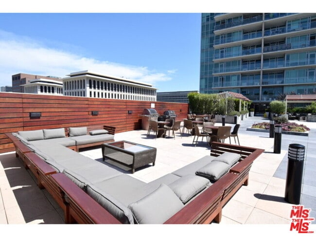 Photo - 3785 Wilshire Blvd Unit 908