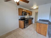 Photo - 930 Peach Ave