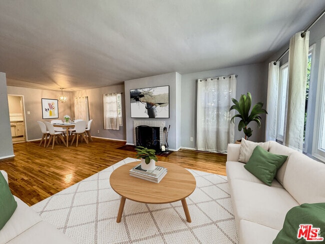 Building Photo - 9550 W Olympic Blvd Unit 9554 Rental