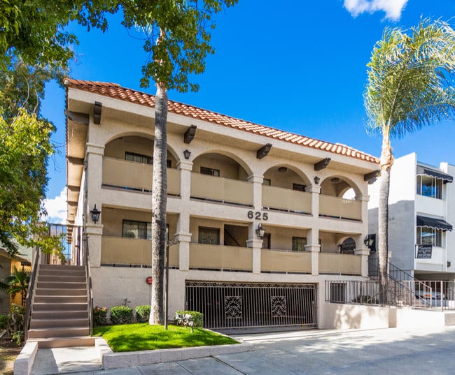 Building Photo - 625 E Palm Ave Unit 104
