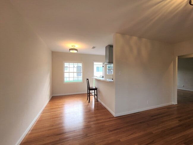 Photo - 4033 Violet St