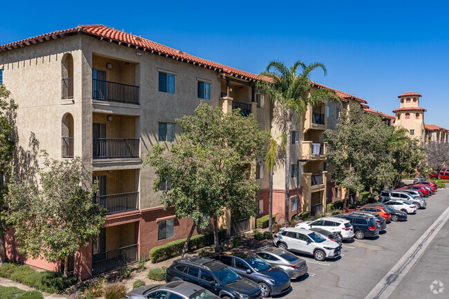 Alternate Community Image - GrandMarc at University Village