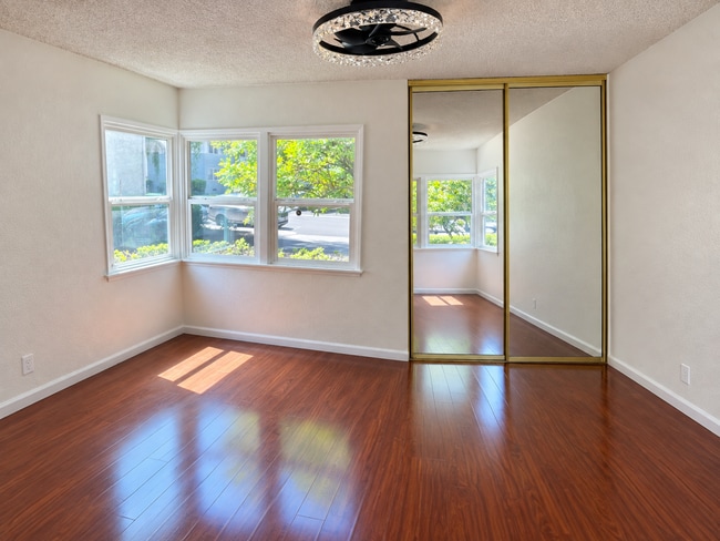 Photo - 5810 Bowcroft St Unit 1