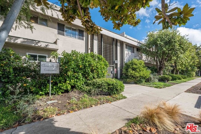 Building Photo - 3166 S Sepulveda Blvd Unit 28