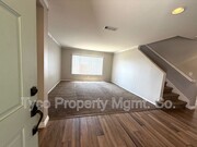 Photo - 1504 Welch Pl House