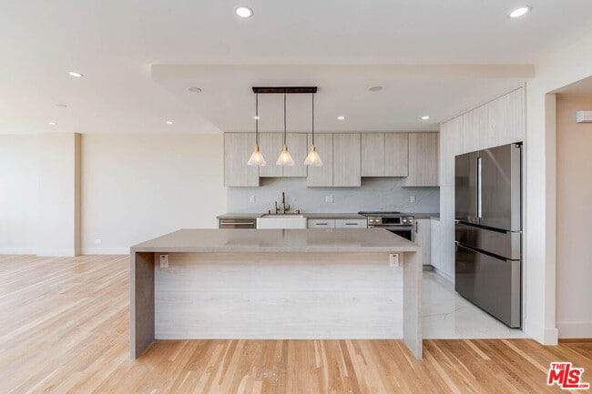 Photo - 2222 Ave of the Stars Unit 1701