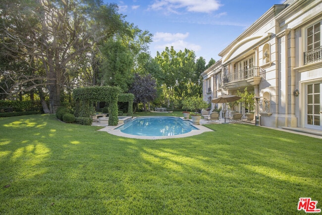 Photo - 9742 Wendover Dr