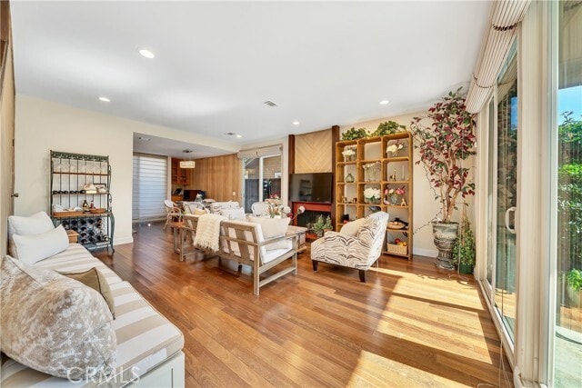 Photo - 335 Cypress Dr