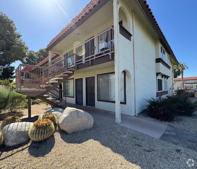 Building Photo - Fully Furnished One Bedroom Condo in Deser...