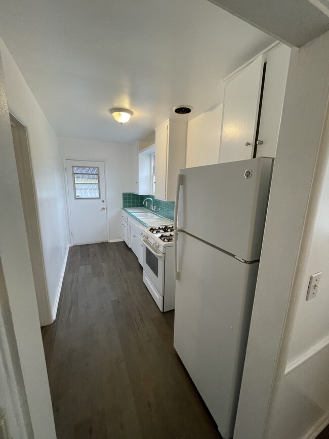 Photo - 334 W Alameda Ave Unit 2