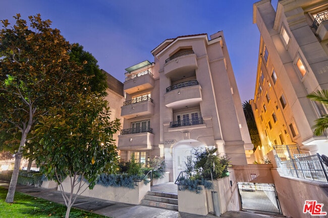 Photo - 2015 S Beverly Glen Blvd Unit 402
