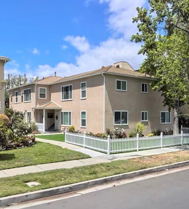 Photo - 4545 Fulton Ave Unit 4545 1