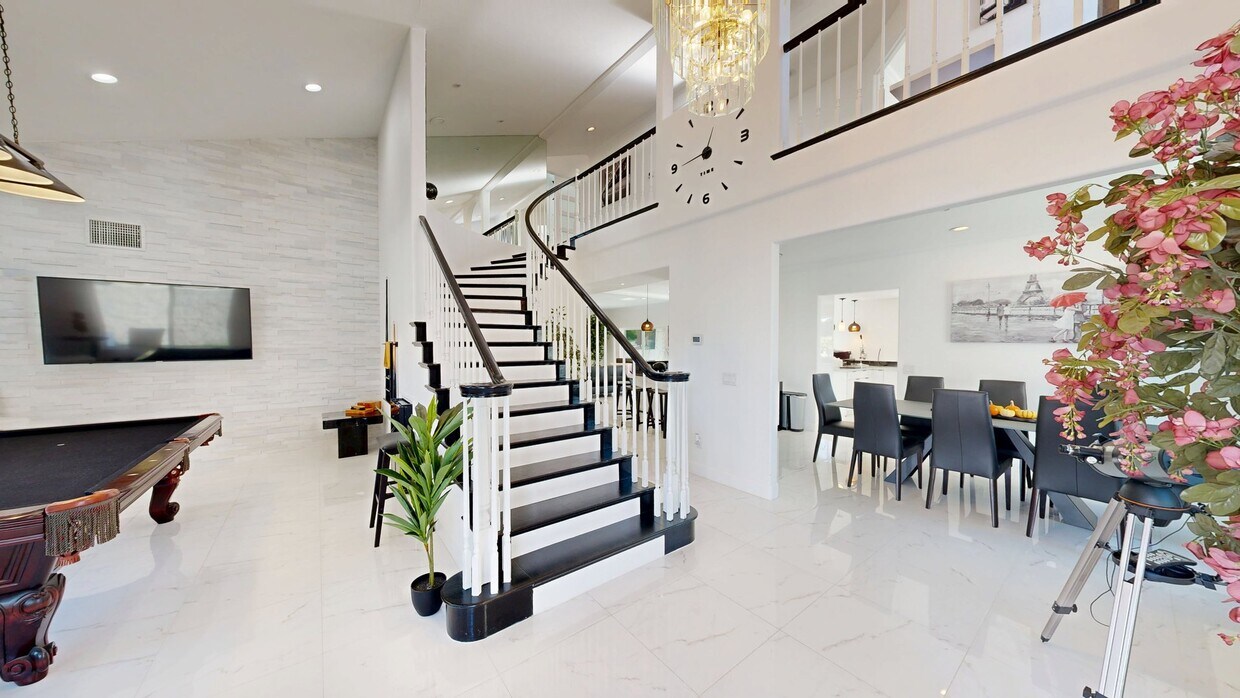3D Tour - 41215 Carlotta Dr House