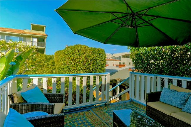 Photo - 12 S Venice Blvd Unit 16