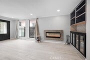 Photo - 905 Dickson St