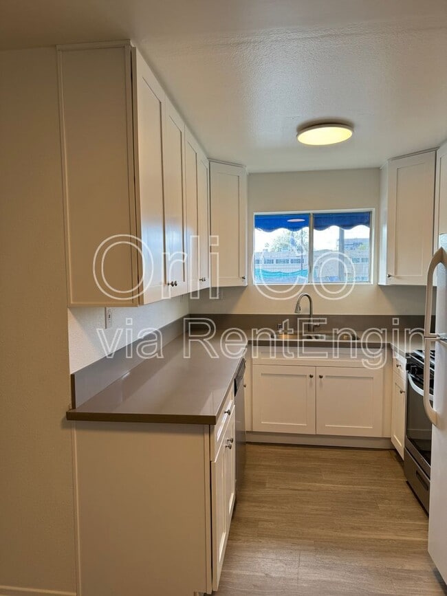 Photo - 14333 W Haynes St Unit 4