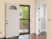 Photo - 2533 Commodore St