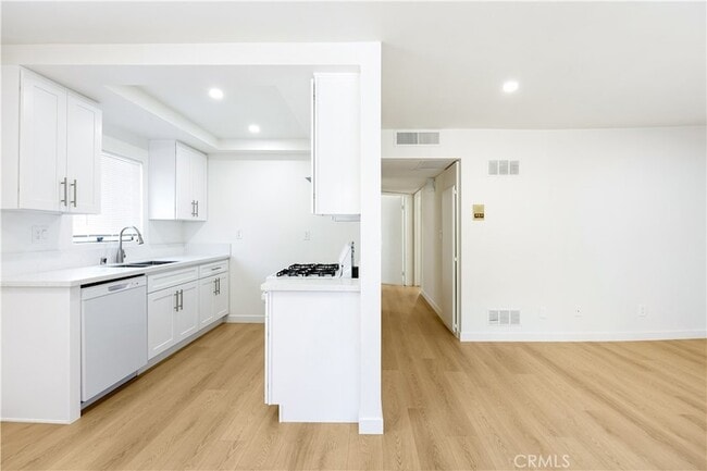 Photo - 7750 Laurel Canyon Blvd Unit 5
