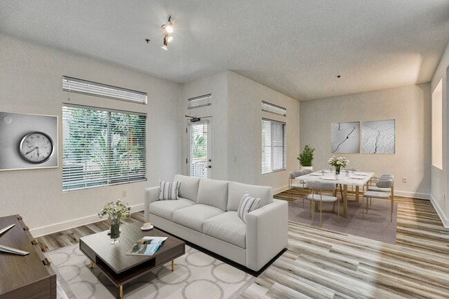 Photo - 416 on Broadway